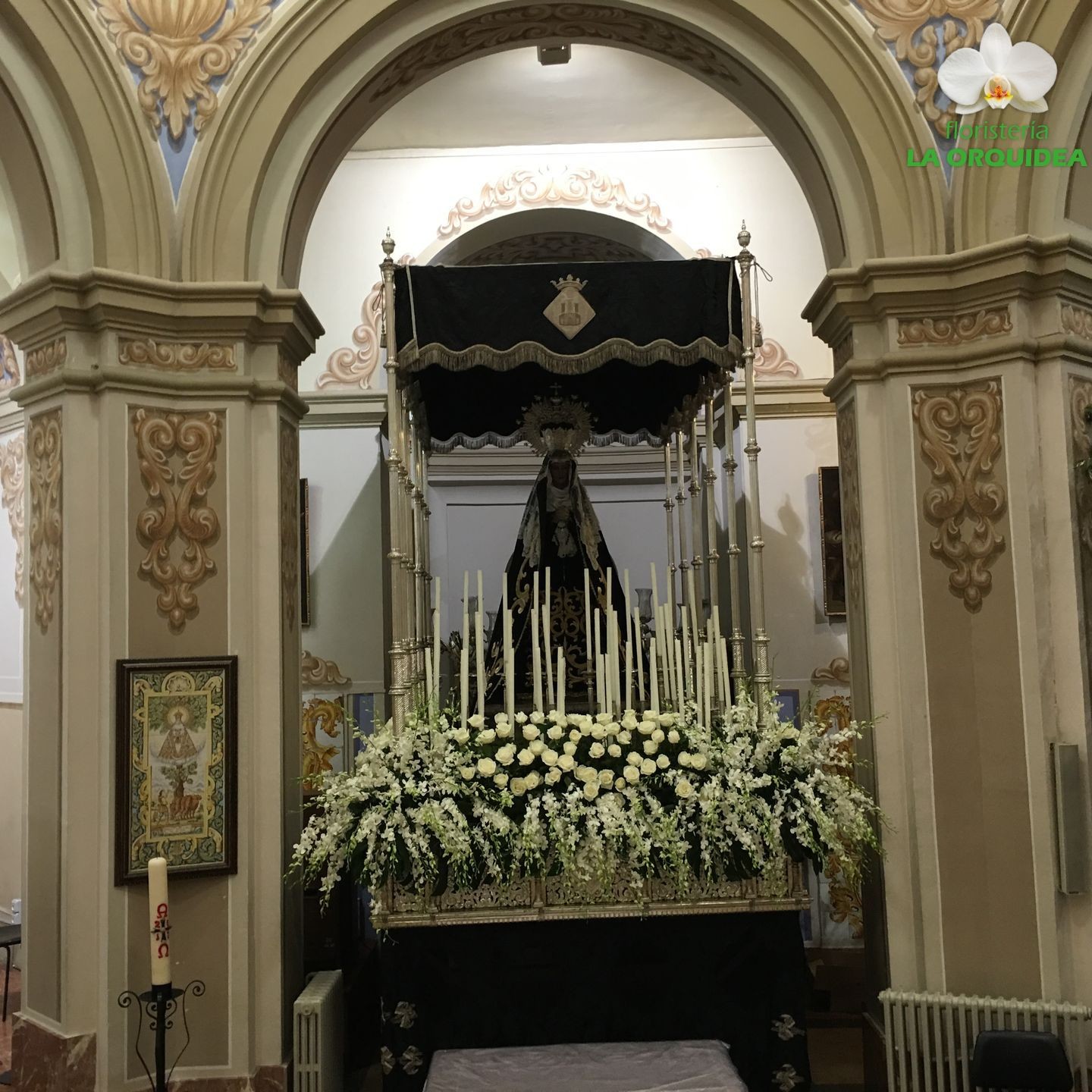 Virgen en capilla